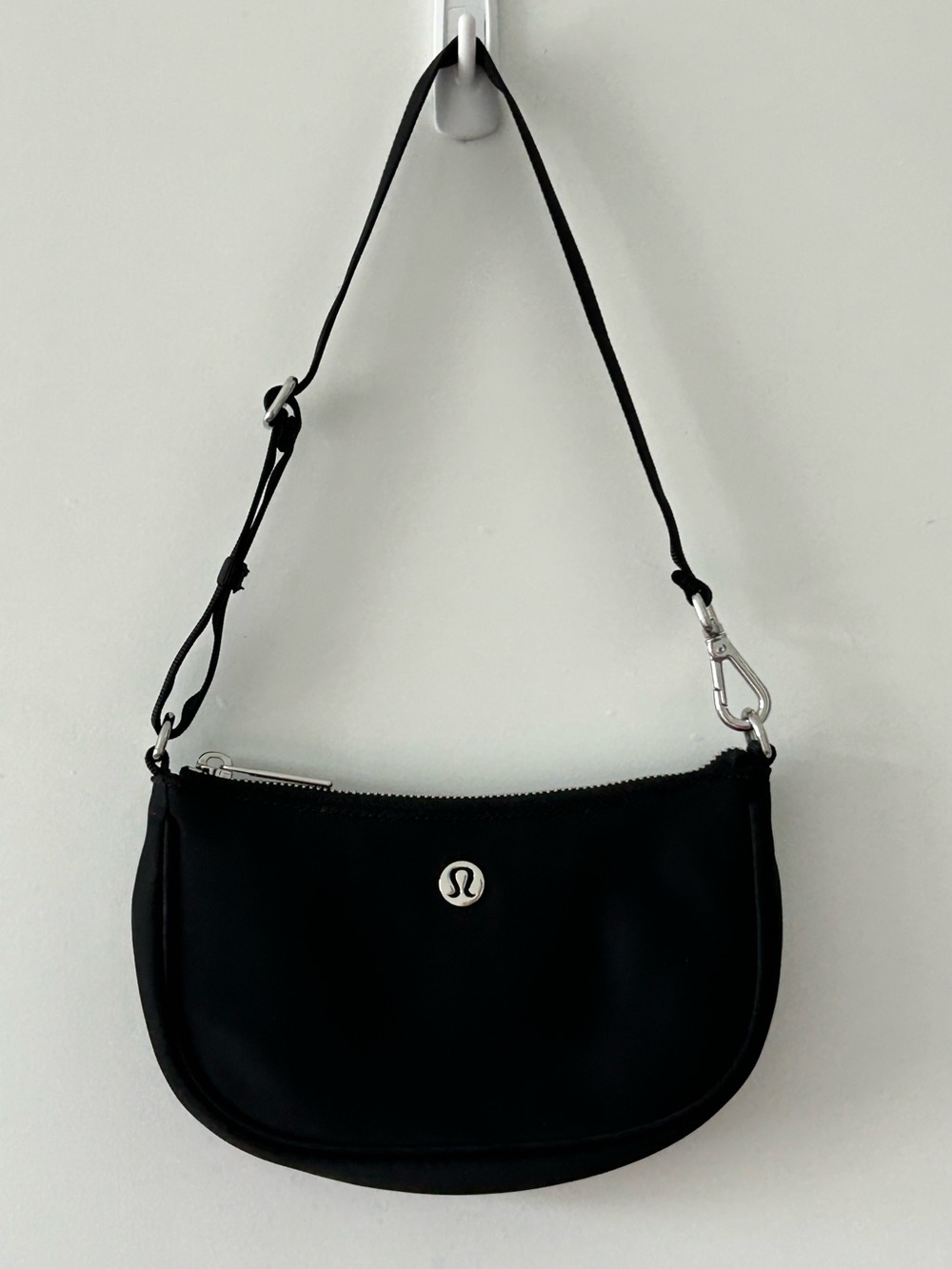 Lululemon Black City Essentials Mini Shoulder Bag 1L